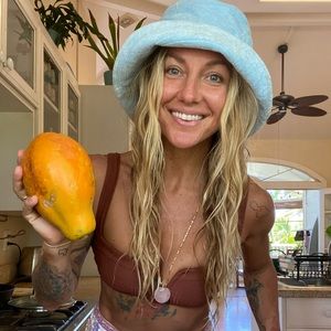 LOC baby blue bucket